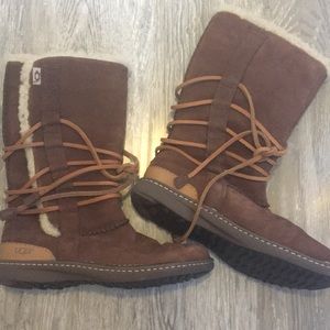 UGG Brown Suede Boots With Laces Like New!